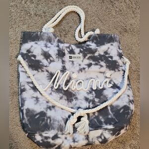 Robin Ruth Gray and White Tie-Dye Tote Bag